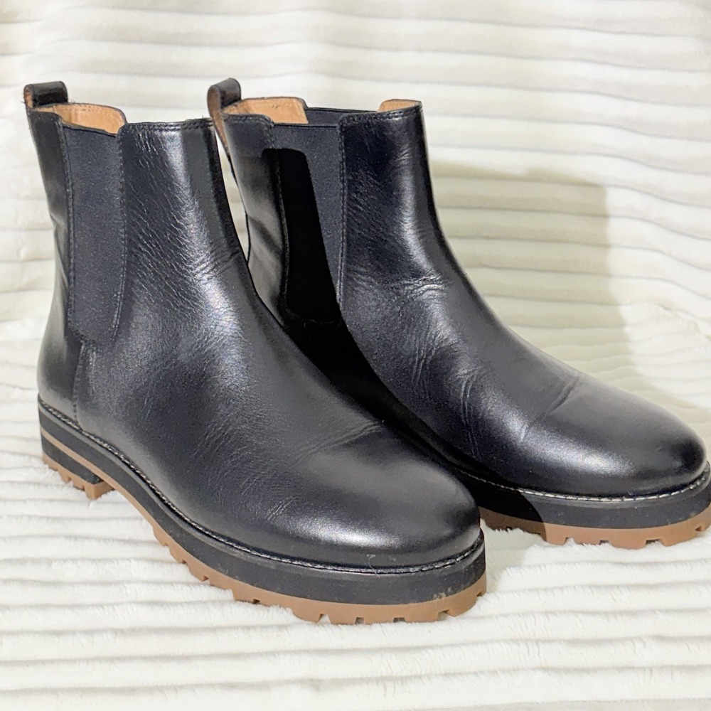 Madewell The Ivy Chelsea Boots Black Leather / rubber lug sole Women's 9.5